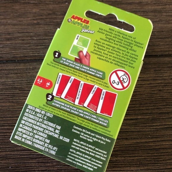 Apples to Apples Junior mini card game - Picture 2 of 2